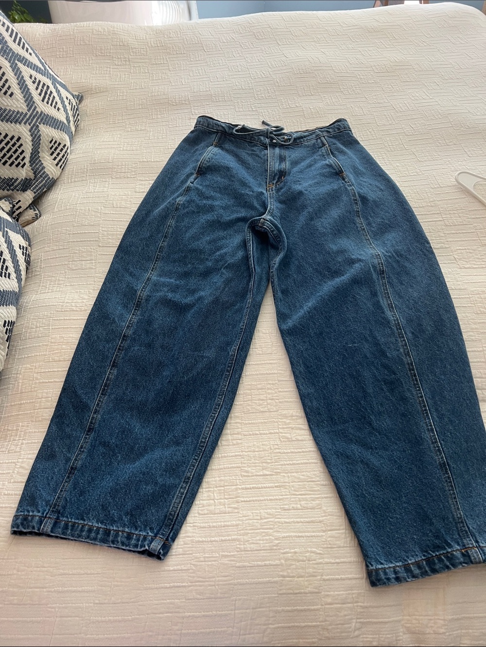 Entro Tie Waist Barrel Jeans